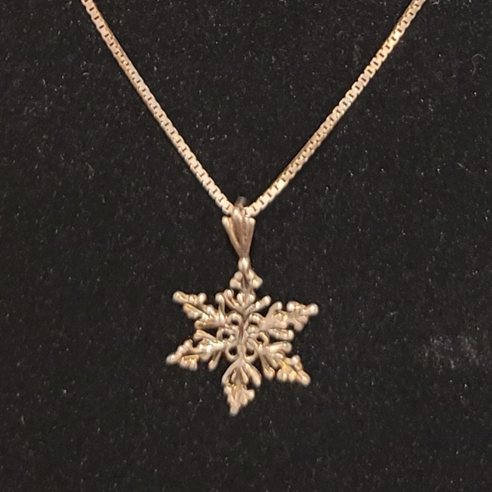 GM Italy 925 necklace, Very Unique Star of David in Snow Flake Design New
